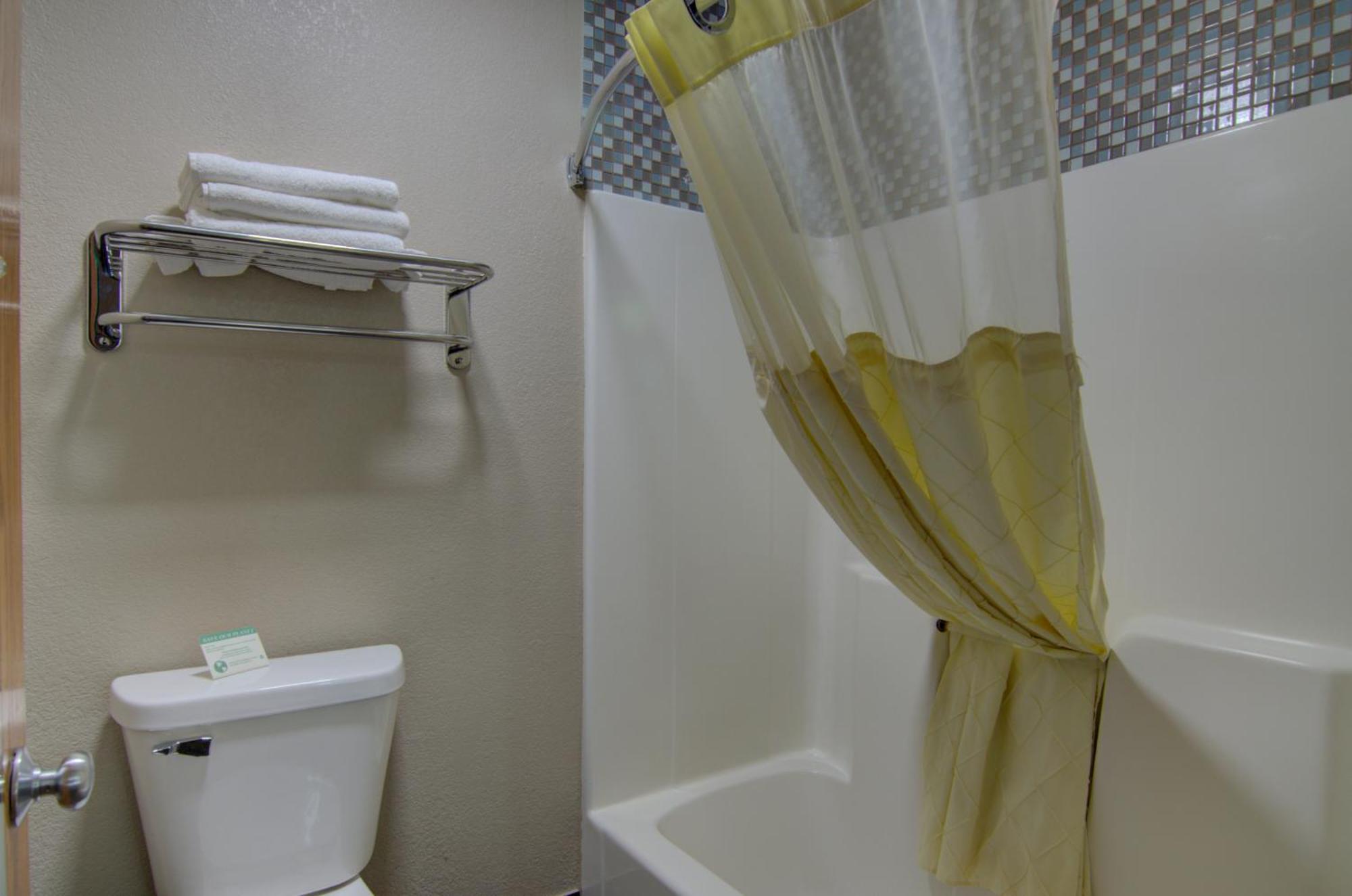 Westbridge Inn And Suites Centerville Zewnętrze zdjęcie